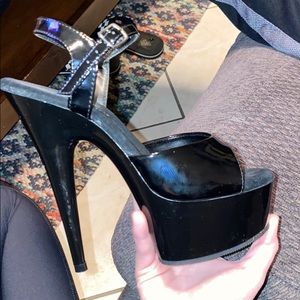 Simple black Pleasers